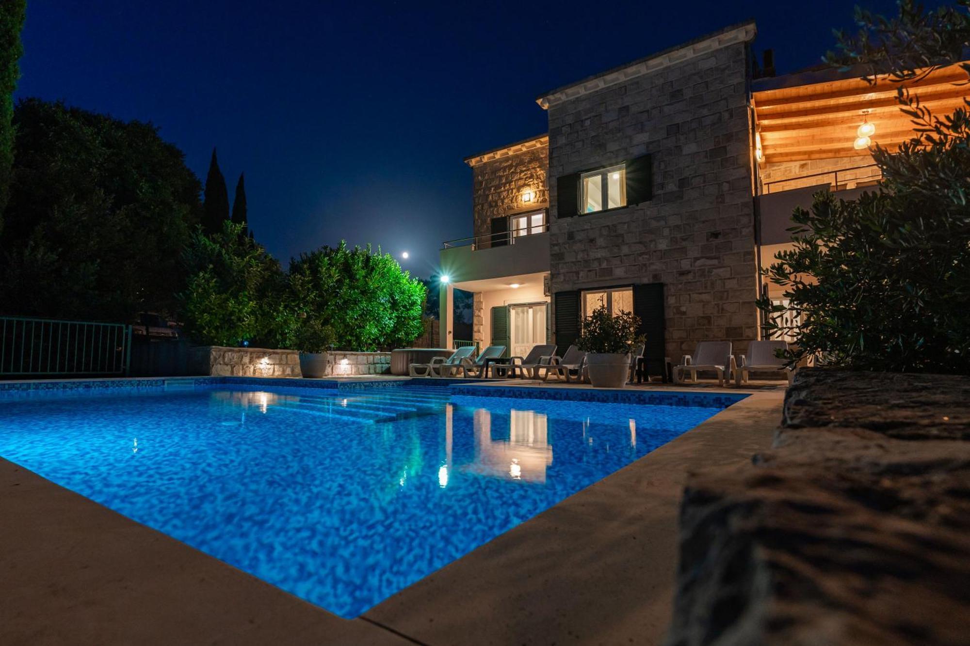 Villa Petmat - With Private Pool And 6 Bedrooms 杜布罗夫尼克 外观 照片